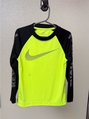 Nike Kids Neon Yellow and Black Long Sleeve high viz shirt size 4